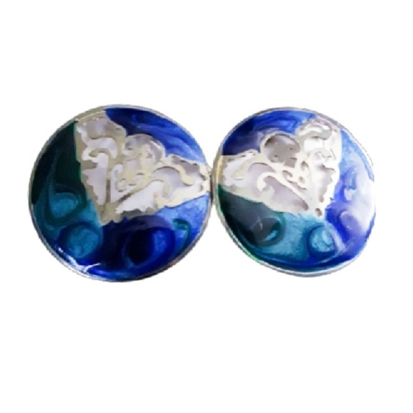 Costume Jewelry Earrings - Picture 1 of 4